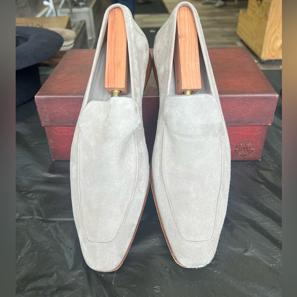 Elegant Mezlan Gray Suede Men's Loafers